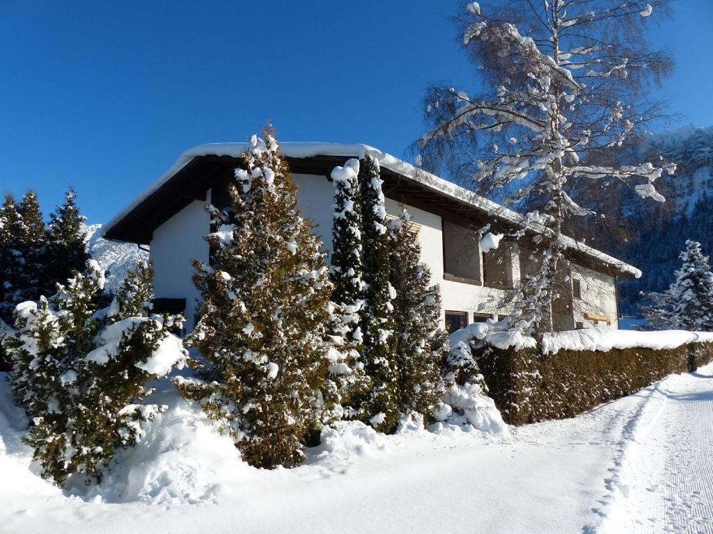 Pension Hohenrainer Reutte Exterior photo